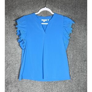 Chicos Zenergy UPF Scallop Embroidered Short Sleeve Top Womens Sz 6 Blue Stretch